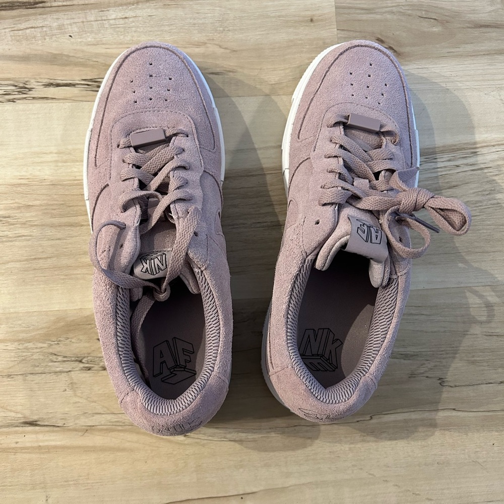 Nike Air Force 1 AF1 Low Pixel Plum Fog Purple White DQ5570-501 Women’s Sz: 12 - Picture 6 of 8